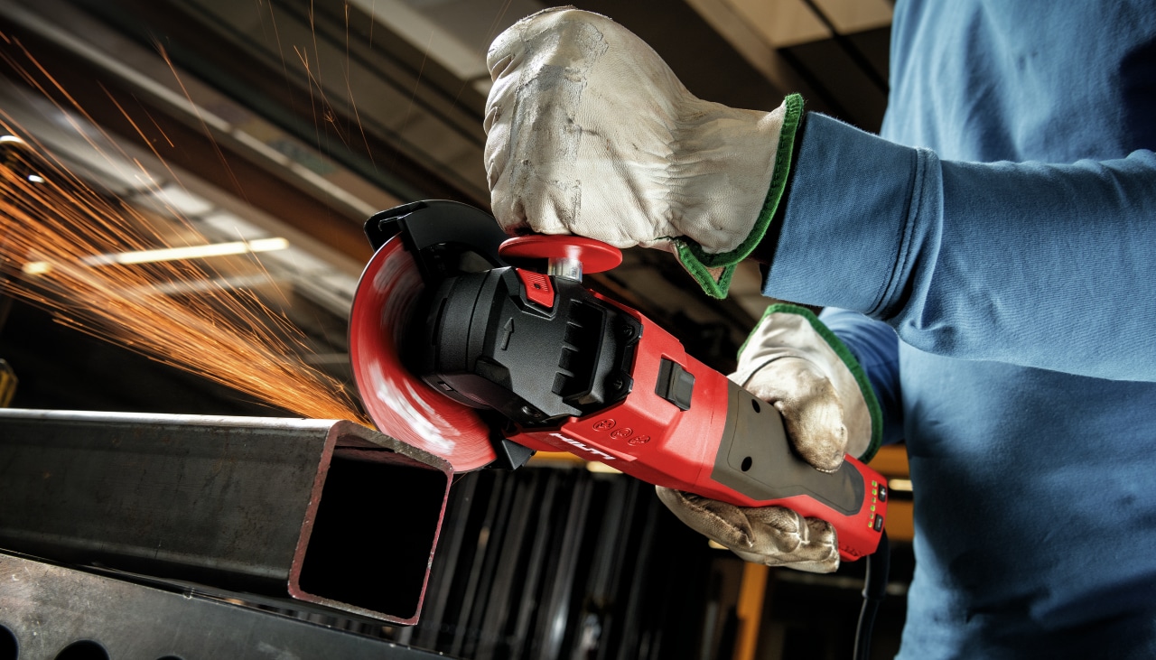 Hilti Winkelschleifer für die Bearbeitung von Metall