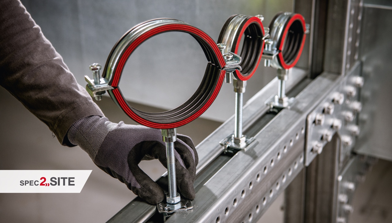 Nahaufnahme von modularen Installationsbauteilen für Rohrleitungsanwendungen