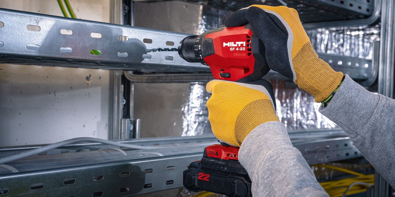 Metall bohren mit SF 4-A22
