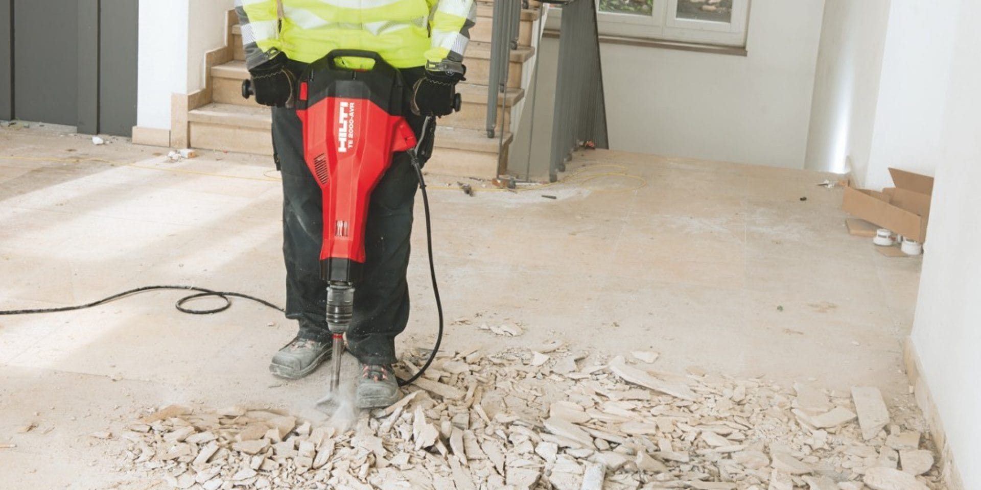 Hilti TE 200-AVR to remove heavy floor tiles
