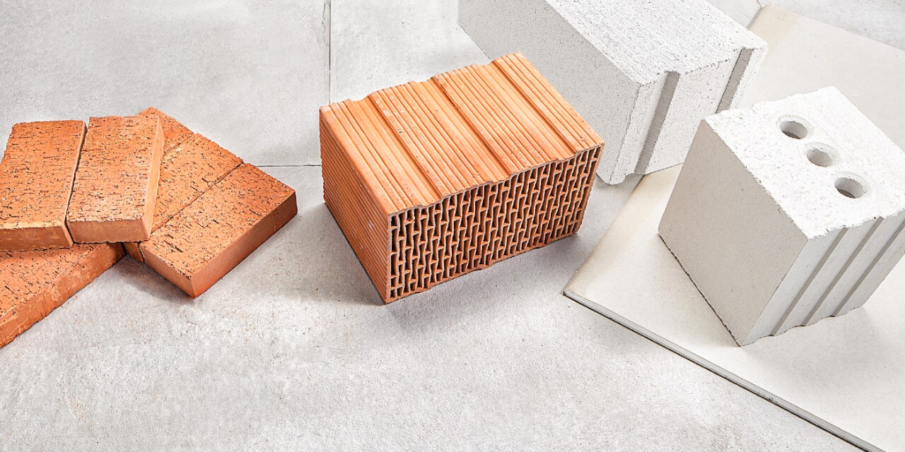Diversi materiali base per il fissaggio tasselli