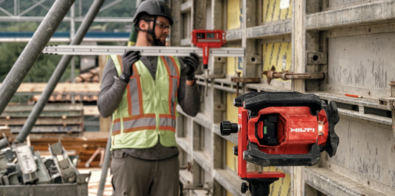 Allineamento cassaforma con laser rotante PR 300-HV2S