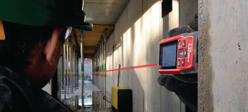 Misuratore laser PD-E Misuratore laser per esterni con mirino ottico integrato per misurazioni fino a 200 m Applicazioni 1