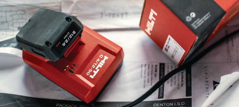 Kompaktladegerät C4/12-50 Kompaktes Ladegerät für Hilti Li-Ionen-Akkus mit 12 V Anwendungen 1