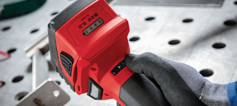 GTB 6X-A22 Levigatrice a nastro per tubi, a batteria, con controllo elettronico della velocità, per la smerigliatura e la finitura di strutture tubolari in acciaio inox/al carbonio, alluminio, rame, bronzo e titanio Applicazioni 1