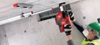 Akku-Bohrhammer TE 4-A22 Kompakter Akku-Bohrhammer (22 V) mit D-Griff für eine überragende Handhabung bei Serienanwendungen Anwendungen 2