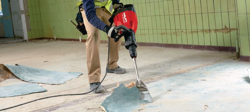 Burineur pour béton TE 1000-AVR Burineur polyvalent pour la démolition ou le burinage de sols et le burinage occasionnel de murs (avec un câble d'alimentation universel). Applications 1