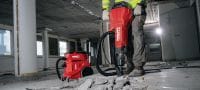 Elektrischer Presslufthammer TE 3000-AVR für schwere Arbeiten Aussergewöhnlich leistungsstarker Abbruchhammer für schwere Beton-Abbrucharbeiten, zum Trennen von Asphalt, für Erdarbeiten und zum Setzen von Erdleitern Anwendungen 1