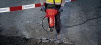 Elektrischer Presslufthammer TE 3000-AVR für schwere Arbeiten Aussergewöhnlich leistungsstarker Abbruchhammer für schwere Beton-Abbrucharbeiten, zum Trennen von Asphalt, für Erdarbeiten und zum Setzen von Erdleitern Anwendungen 4