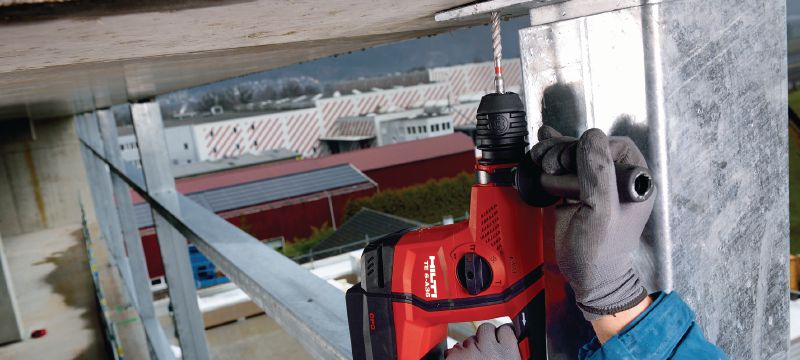 Mèche de perceuse à percussion métrique TE-CX (SDS Plus) Mèche à percussion ultra-performante SDS plus (TE-CX) avec 4 arêtes en carbure pour forage de trous de cheville dans le béton armé Applications 1