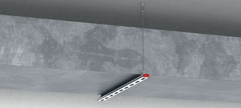 Kit de verrouillage de rail MW-EB CL avec câble, vis à œillet d'extrémité Câble avec vis à œillet filetée prémontée et système de verrouillage rail réglable pour la suspension de trapèze d'entretoises à partir d'une surface en béton ou en acier Applications 1