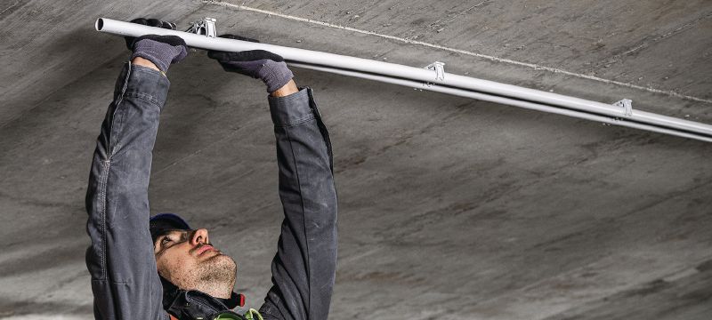 Fermacavo X-EKS MX (02) Fermacavo ottimizzato per i chiodi fascicolati e compatibile con un'ampia gamma di metodi di fissaggio e materiali di base Applicazioni 1