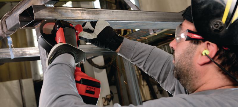 AG 125-A36 Akku-Winkelschleifer Kräftiger Akku-Winkelschleifer 36 V (bürstenlos) für alle Schneid- und Schleifarbeiten mit Scheiben bis 125 mm Durchmesser Anwendungen 1