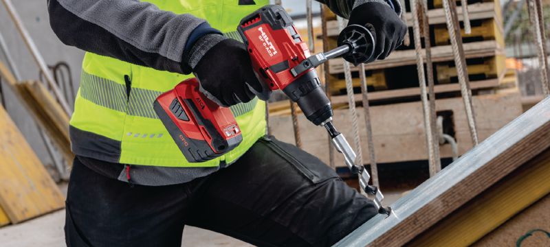 SF 6-A22 (02) Trapano a percussione cordless da 22V con ATC e frizione elettronica per utilizzo universale su legno, metallo e altri materiali Applicazioni 1