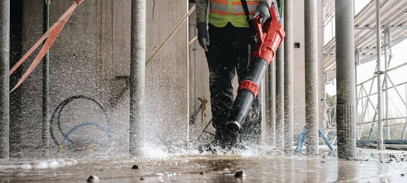 Soffiatore cordless NBL 6-22 Potente soffiatore da cantiere per eliminare i detriti di cantiere e preparare le superfici di lavoro (piattaforma della batteria Nuron) Applicazioni 1