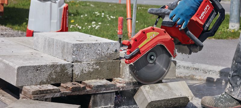 DSH 700-22 Akku-Trennschleifer (hinterer Handgriff) Akku-Trennschleifer mit hinterem Handgriff für schwere Arbeiten an Beton, Metall und Mauerwerk (Nuron Akku-Plattform) Anwendungen 1