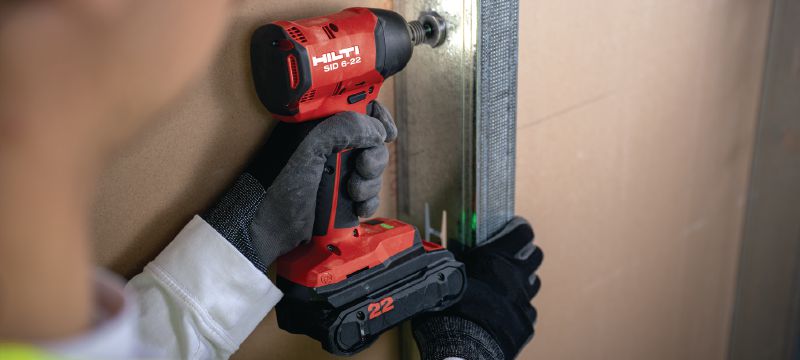 SID 6-22 Avvitatore a percussione a batteria Avvitatore a impulsi cordless di grande potenza con motore brushless ad alta velocità e maneggevolezza precisa per risparmiare tempo nei lavori di fissaggio ad alto volume (piattaforma a batteria Nuron) Applicazioni 1